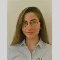 Fanny, babysitter à Paris