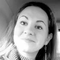 Candy, babysitter à Ozouer le Voulgis