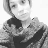 Emeline, babysitter à Paris