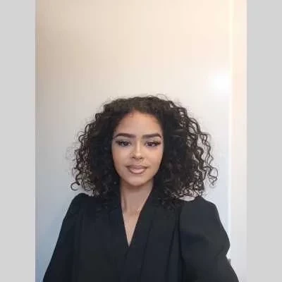 Anissa, babysitter à Villenave d Ornon