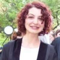 Ezgi, babysitter à Toulouse