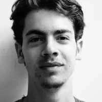 Anton, babysitter à Paris