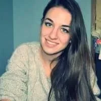 Justine, babysitter à Marseille