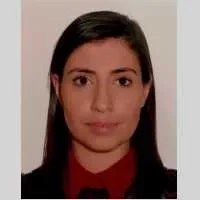 Isabela, babysitter à Paris