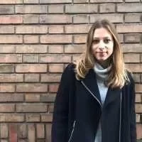 Louise, babysitter à Saint Leu la Foret