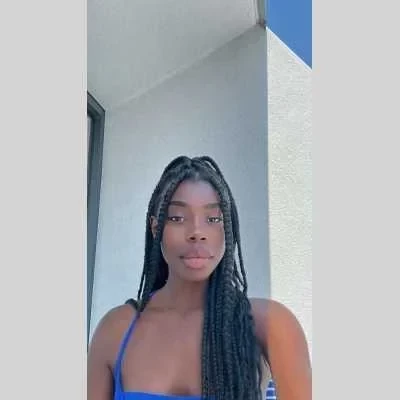 Yacine, babysitter à Paris