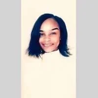 Ineza, babysitter à Romainville