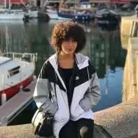 Dora, babysitter à Houilles