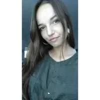 Julie, babysitter à Lannilis