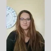 Laura, babysitter à Ivry sur Seine