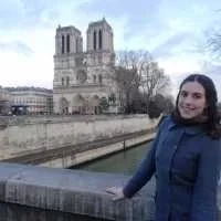 Ines, babysitter à Paris