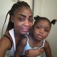 Fleur Anaise, babysitter à Paris