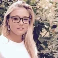 Lisa, babysitter à Biot