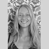 Selin, babysitter à Paris