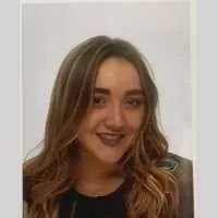 Anais, babysitter à Juziers