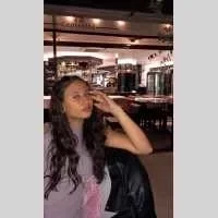 Assia, babysitter à Cannes