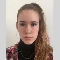 Zoe, babysitter à Nice