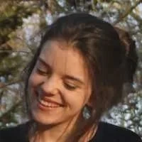 Edwige, babysitter à Talence