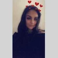 Kheira, babysitter à Cannes