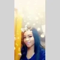 Kelly, babysitter à Bondy