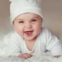 Laura, babysitter à La Mothe Achard