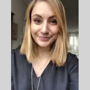 Charlotte, babysitter à Boulogne Billancourt