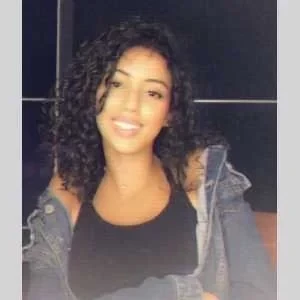 Rihab, babysitter à Paris