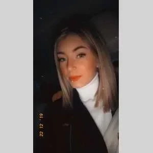 Claire , babysitter à Signy Signets