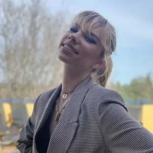 Yona marie, babysitter à Cannes