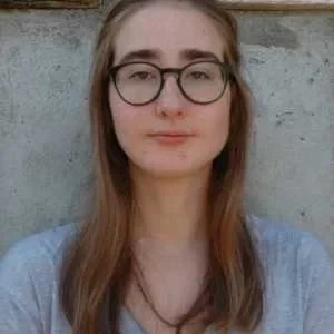 Zoé, babysitter à Paris