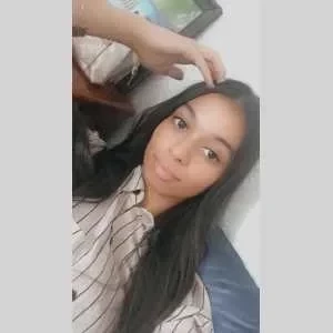 Kenza, babysitter à Epinay sous Senart