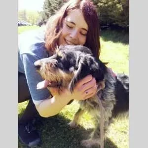 Clara, babysitter à Coueron