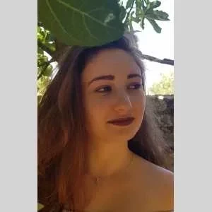 Clélia , babysitter à Grenoble