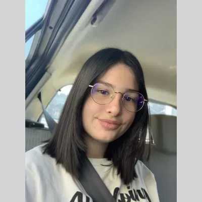 Lilou, babysitter à Vincennes