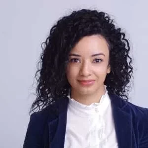 Isadora, babysitter à Paris