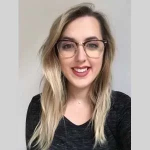 Emilie, babysitter à Dreux