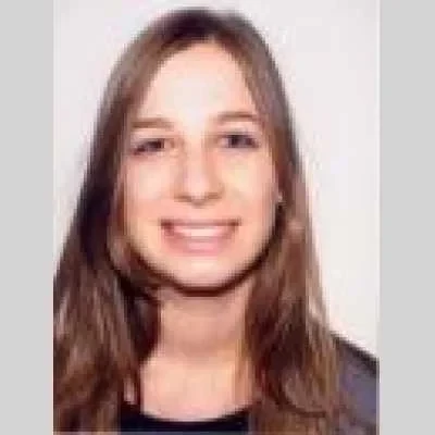 Clara, babysitter à Puteaux