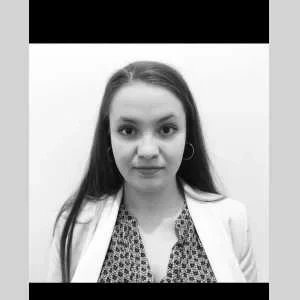 Crystal, babysitter à Carpentras