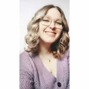 Emilie, babysitter à Rochefort