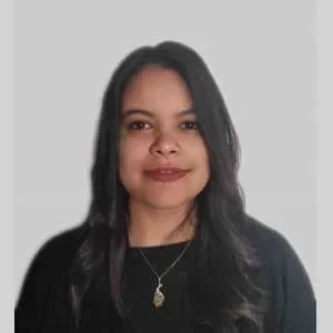 Soukaina, babysitter à Puteaux