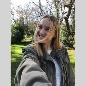 Marie, babysitter à Les Angles