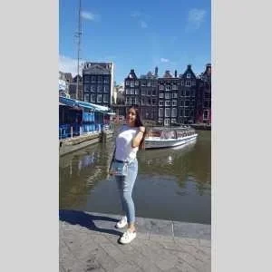 Sabrina, babysitter à Sarcelles