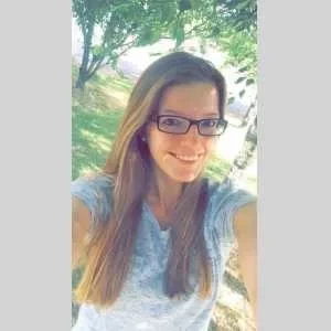 Julie, babysitter à Vernou sur Brenne