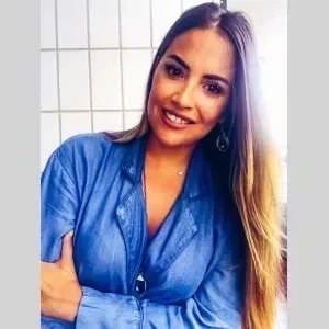 Prescilia , babysitter à L Isle Adam