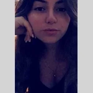 Lina, babysitter à La Courneuve