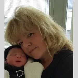 Ioualalen, babysitter à Garges les Gonesse