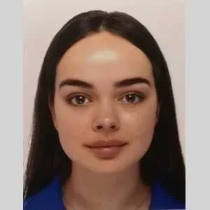 Laura, babysitter à Antibes