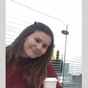 Clara, babysitter à Brunoy