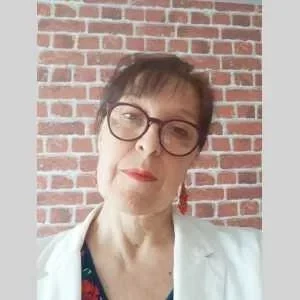 Véronique, babysitter à Gentilly