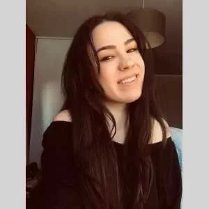 Marine, babysitter à Montjoire